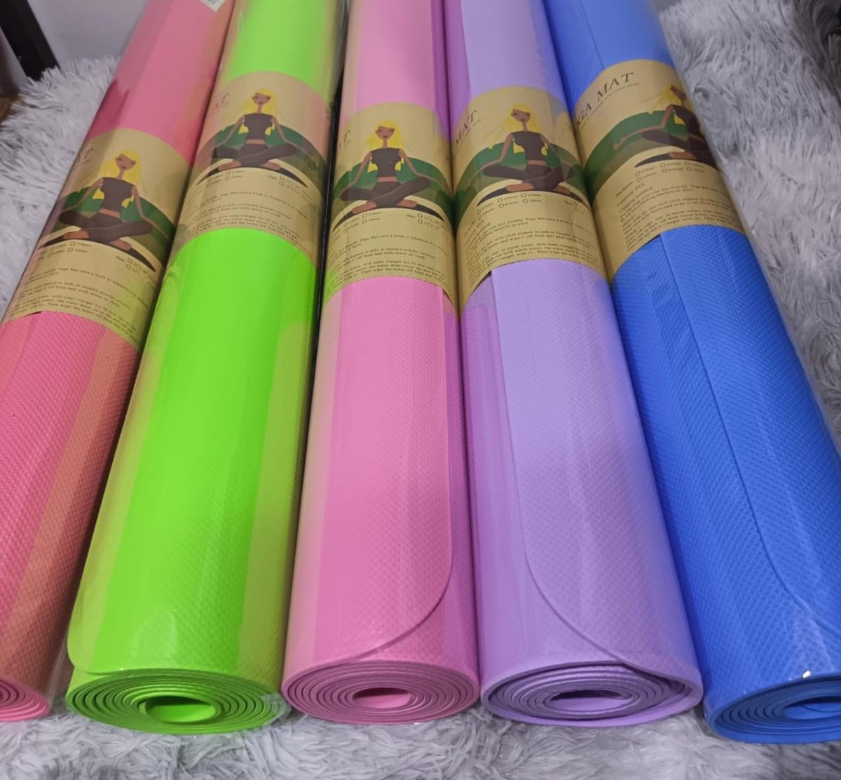 PISOS DE YOGA 173x61 cm
