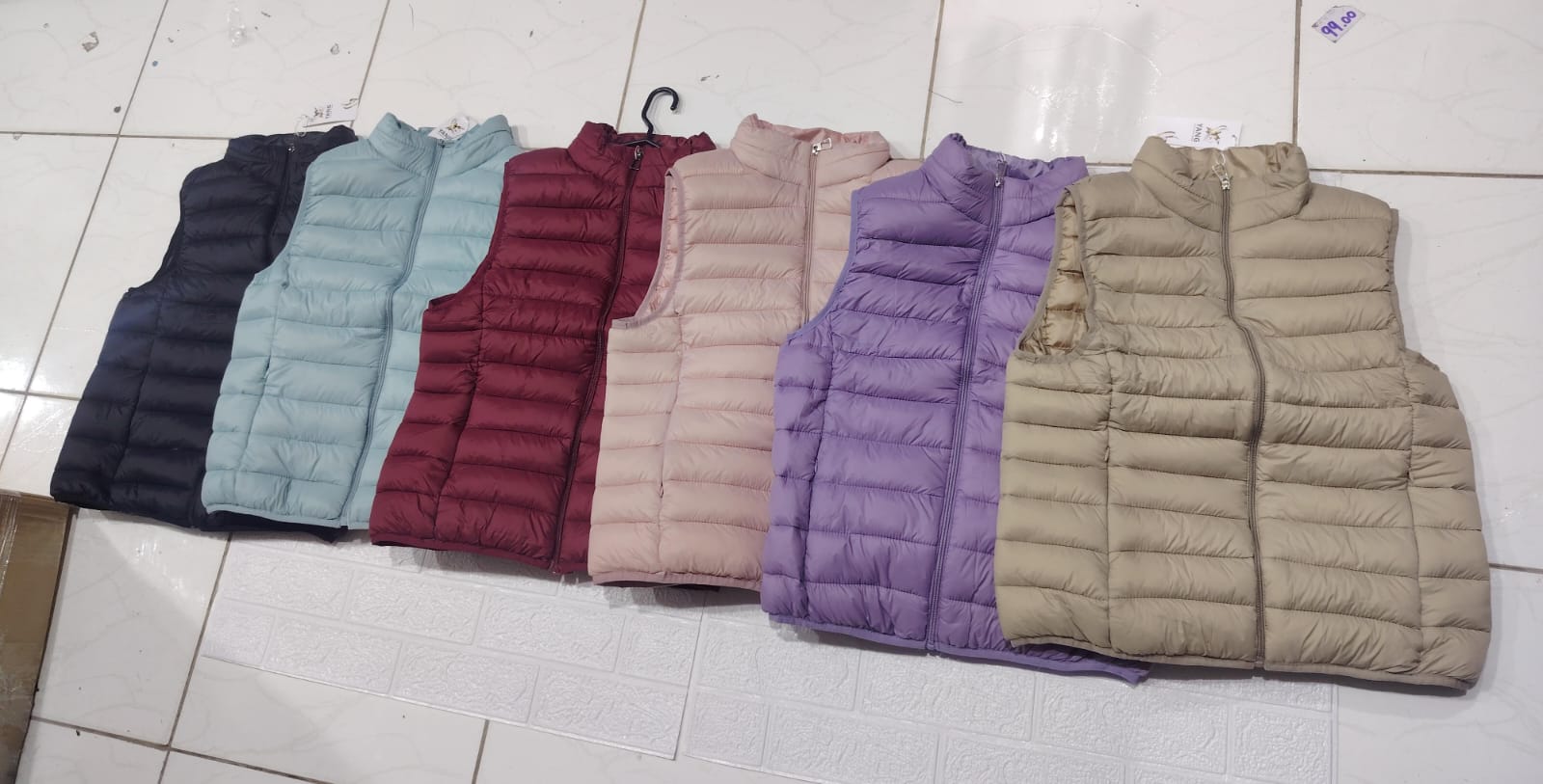 CHALECO ELEGANTE CON BOLSILLOS