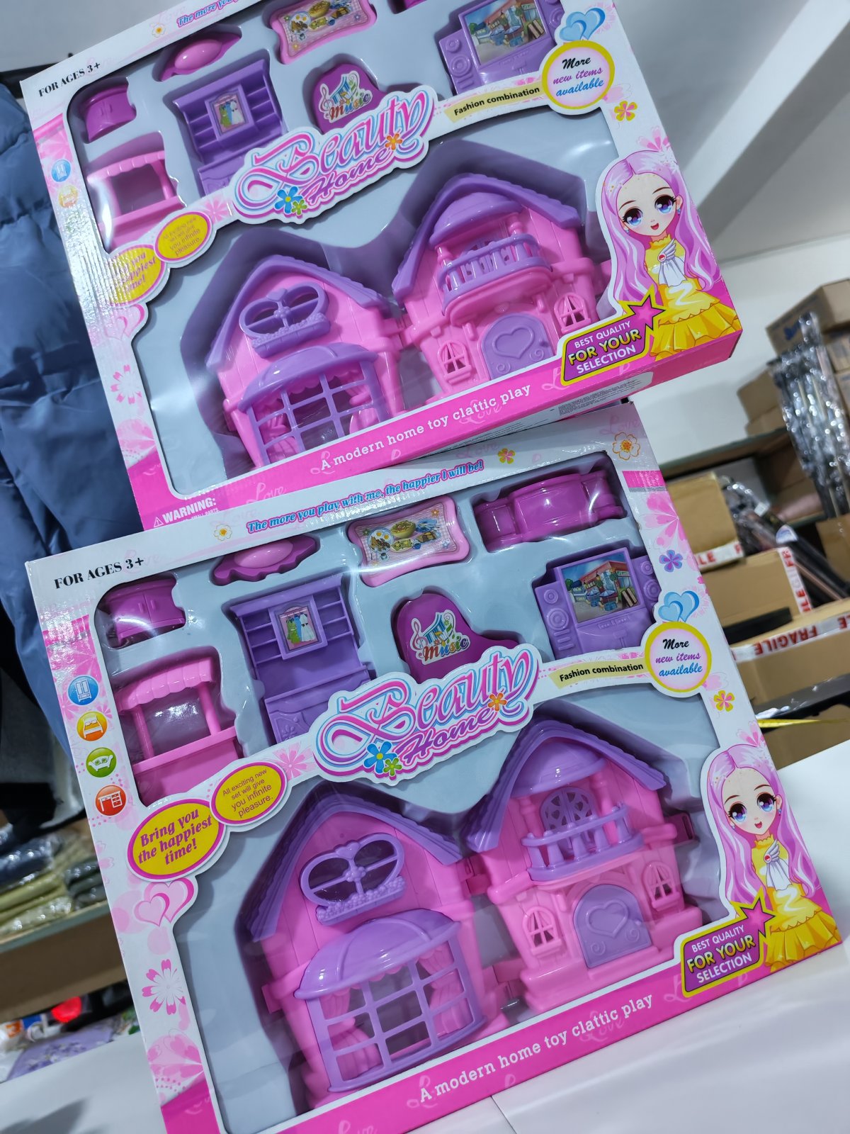 CASITA ROSADA CON ACCESORIOS