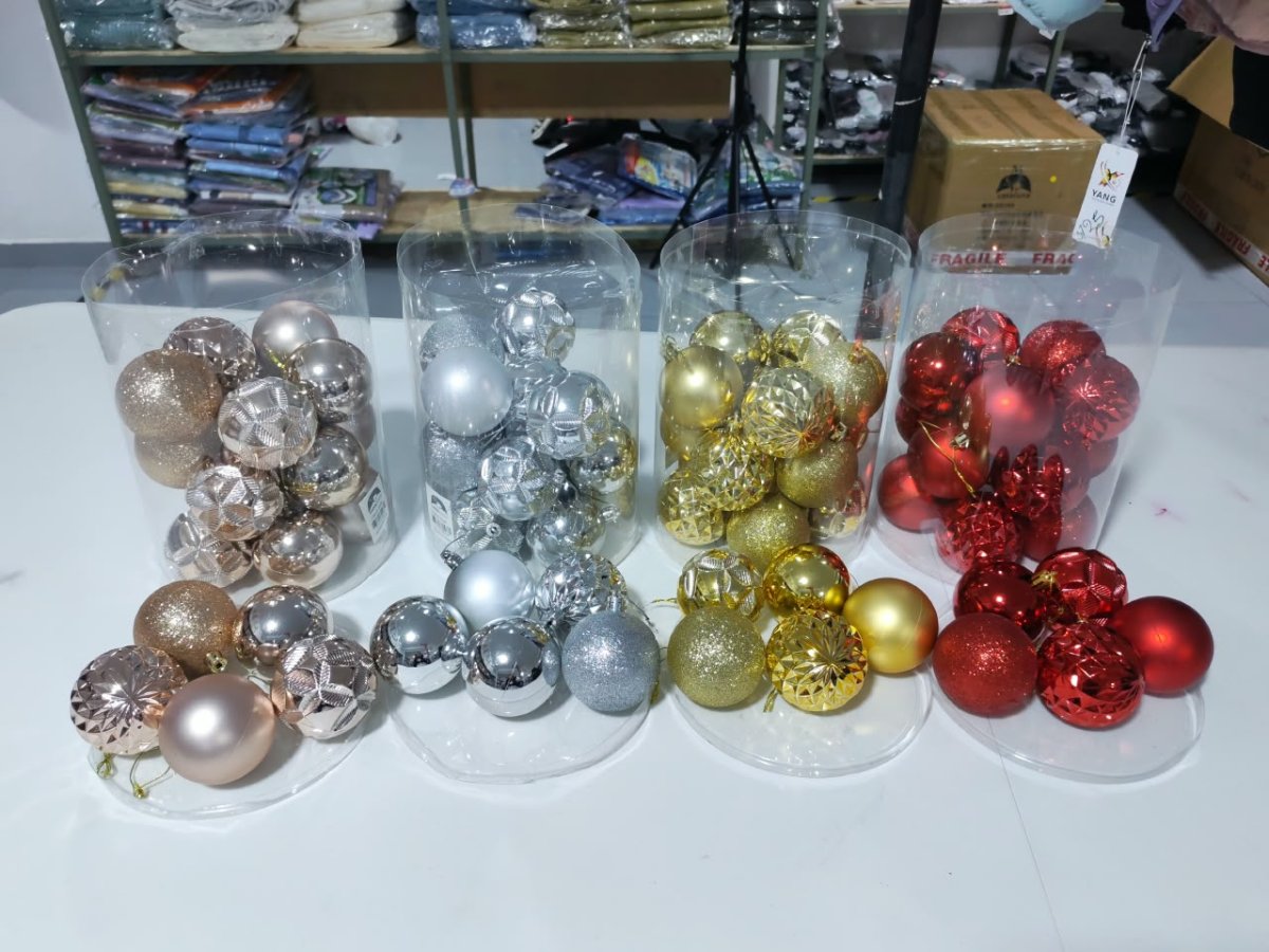 SET DE BOLAS 6CM/20 PCS CON DISEÑO