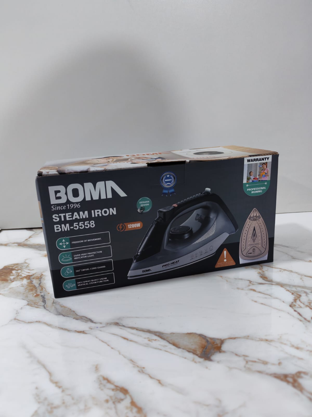 PLANCHA DE ROPA FUTURISTA 1200W-BOMA