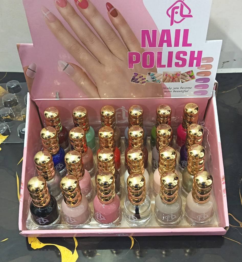 ESMALTE DE UÑAS